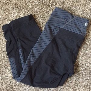 Athleta crop leggings